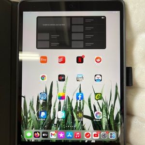 iPad Pro 10.5 2nd gen 256gb Wi-Fi space gray